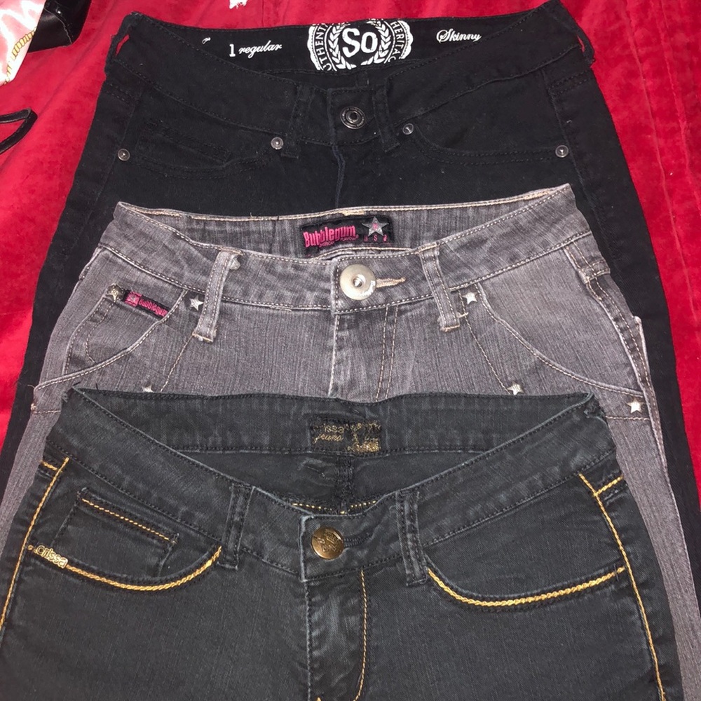 🔥Bundle of 3 jeans🔥